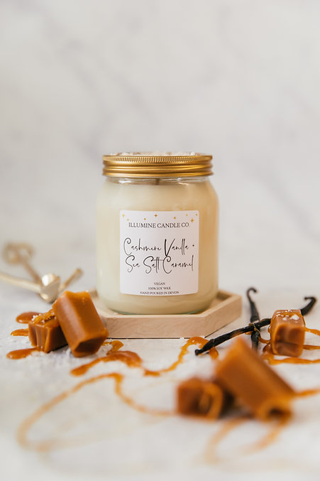 Cashmere Vanilla & Salted Caramel Soy Wax Candle